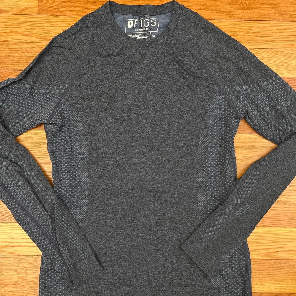 FIGS Night Sky Salta Performance Under scrub Scrub Top in XS